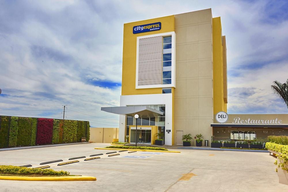 City Express By Marriott Guadalajara Aeropuerto Las Pintas Exteriör bild